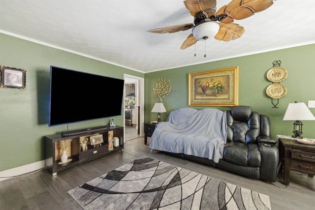 10 Frances Street, Franklin, NH 03235