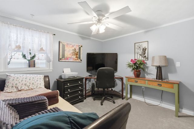 10 Frances Street, Franklin, NH 03235