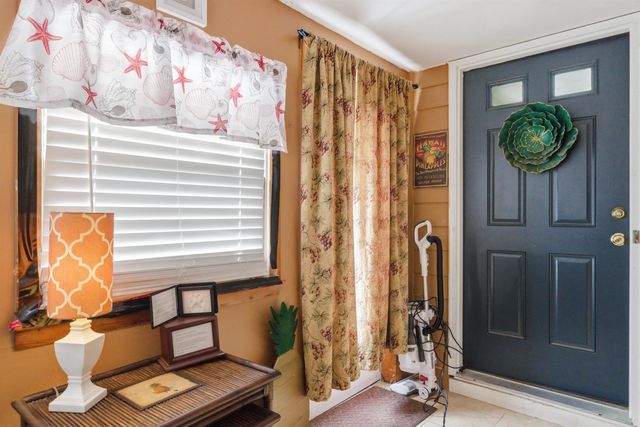 10 Frances Street, Franklin, NH 03235