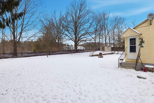 10 Frances Street, Franklin, NH 03235