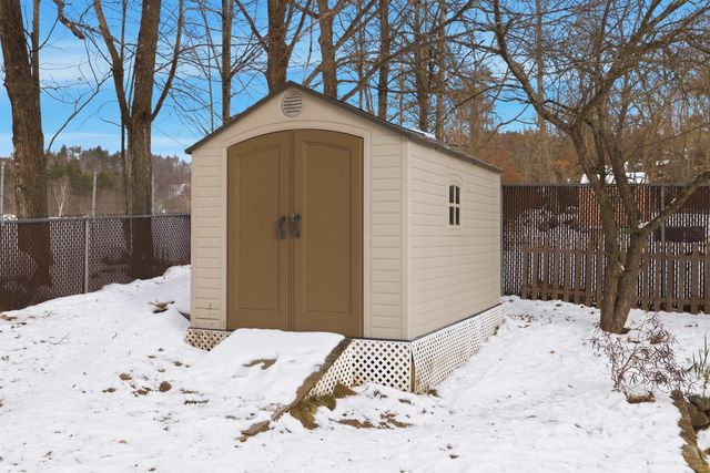 10 Frances Street, Franklin, NH 03235