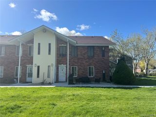 18 Navajo Court 18, Coram, NY 11727