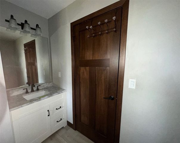 1231 Miami CT, Cedar Rapids, IA 52402