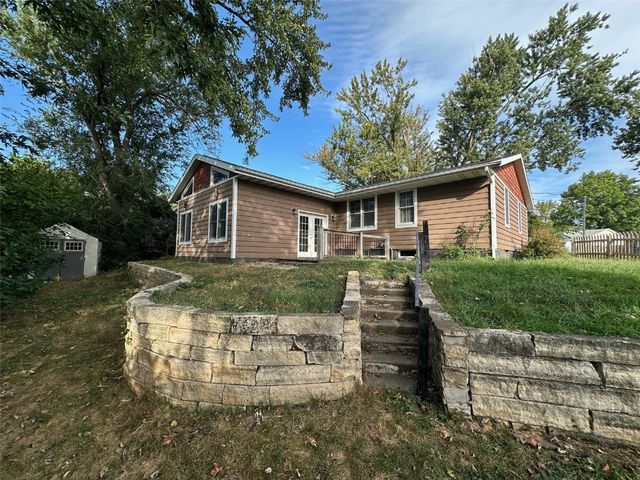 1231 Miami CT, Cedar Rapids, IA 52402