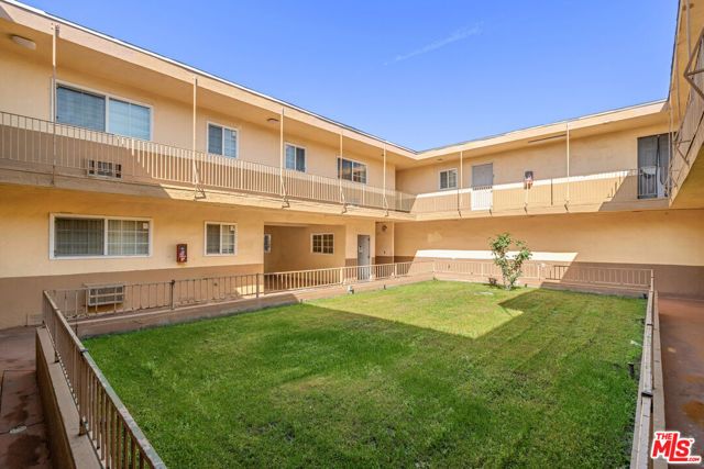 7442 Vineland Avenue, Sun Valley (los Angeles), CA 91352