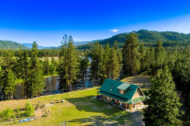 20 River Ranch Rd, Kettle Falls, WA 99141