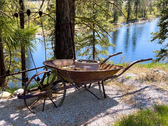 20 River Ranch Rd, Kettle Falls, WA 99141