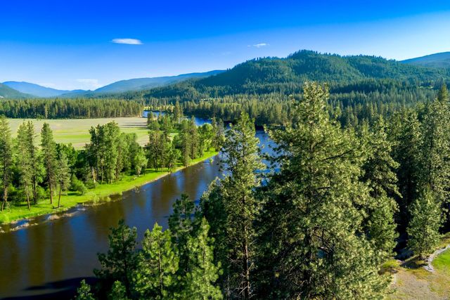 20 River Ranch Rd, Kettle Falls, WA 99141
