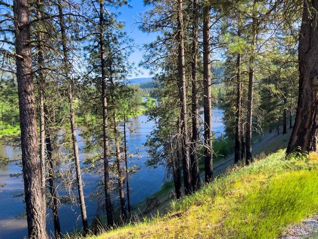20 River Ranch Rd, Kettle Falls, WA 99141
