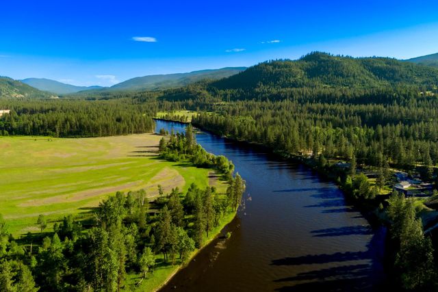 20 River Ranch Rd, Kettle Falls, WA 99141
