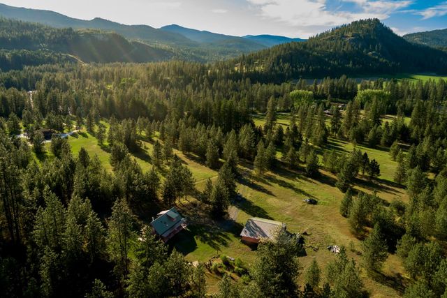 20 River Ranch Rd, Kettle Falls, WA 99141