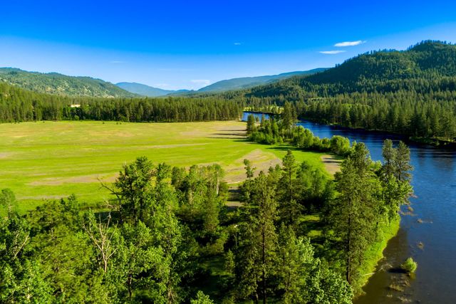20 River Ranch Rd, Kettle Falls, WA 99141