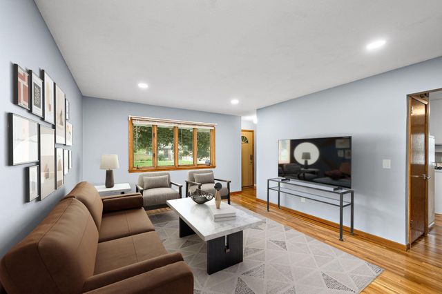 3637 Coolidge Street NE, Saint Anthony, MN 55418