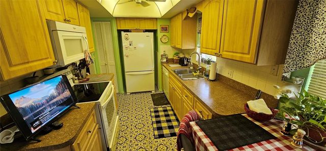 2507 BENEVA ROAD 5, Sarasota, FL 34232