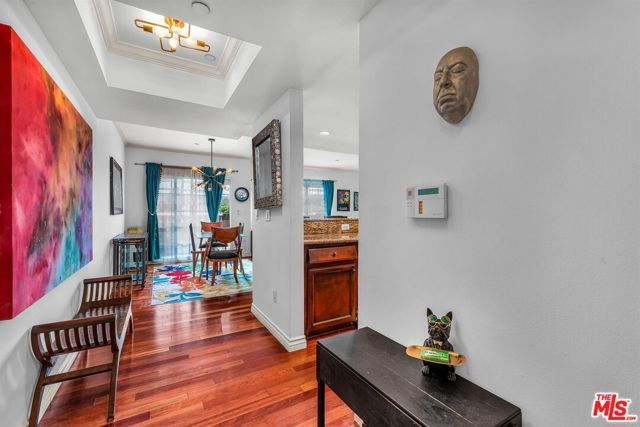 4832 Whitsett Avenue 202, Valley Village, CA 91607