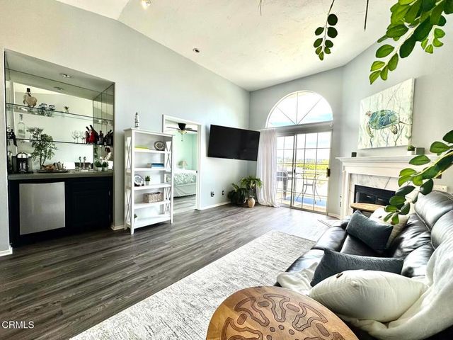 2623 Antonio Drive 306, Camarillo, CA 93010