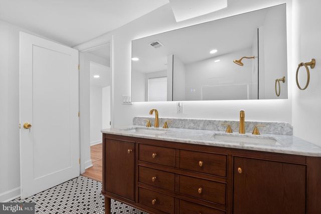 206 ADMIRAL DR, Annapolis, MD 21401