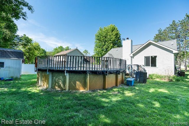 1081 Clearview Drive, Oxford, MI 48371