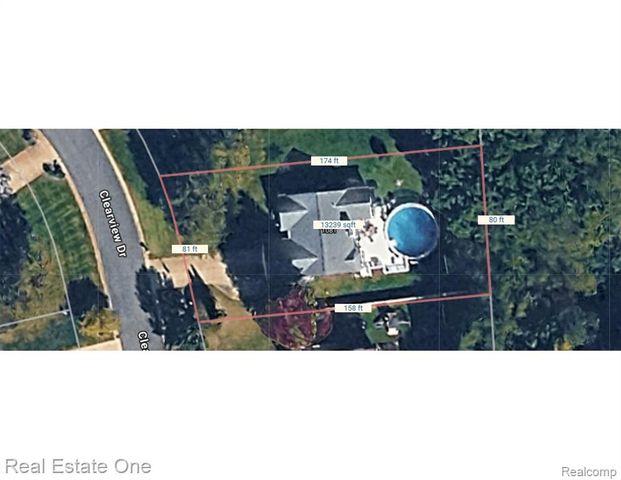 1081 Clearview Drive, Oxford, MI 48371