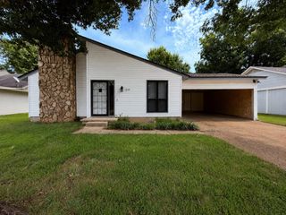 7139 HILLSHIRE DR, Memphis, TN 38133