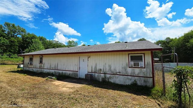 15421 S Hickory Lane, Noble, OK 73068