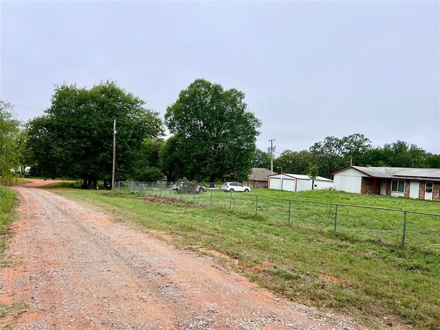 15421 S Hickory Lane, Noble, OK 73068