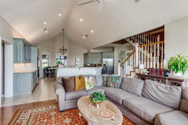 239 Hidden Creek Road, Cresson, TX 76035