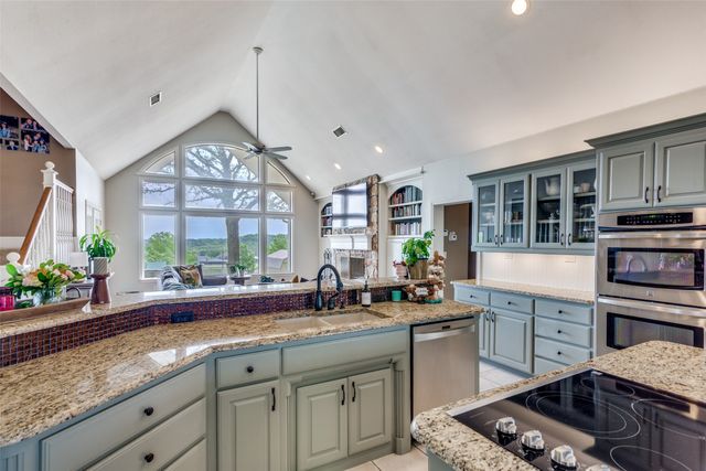239 Hidden Creek Road, Cresson, TX 76035