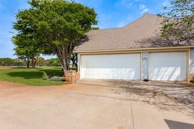 239 Hidden Creek Road, Cresson, TX 76035