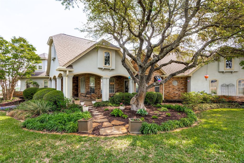 239 Hidden Creek Road, Cresson, TX 76035