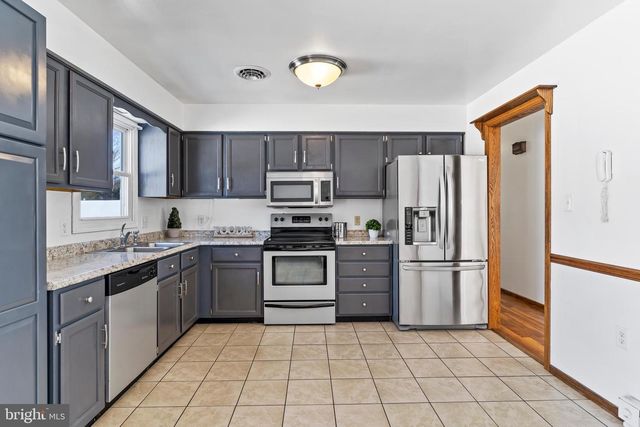 3370 GRANDVIEW DR, York Haven, PA 17370