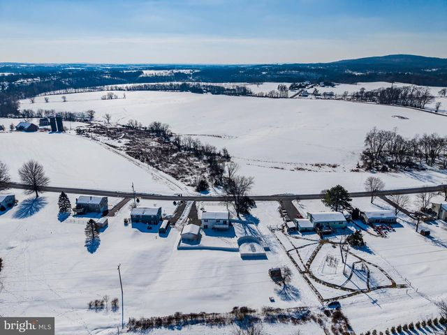 3370 GRANDVIEW DR, York Haven, PA 17370