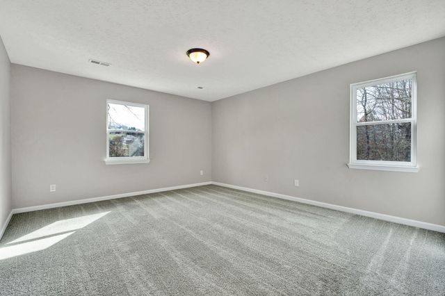 202 Spring Valley Lane, Ringgold, GA 30736