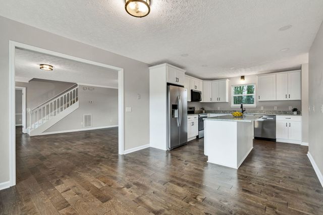 202 Spring Valley Lane, Ringgold, GA 30736