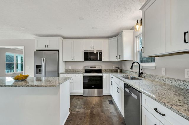 202 Spring Valley Lane, Ringgold, GA 30736