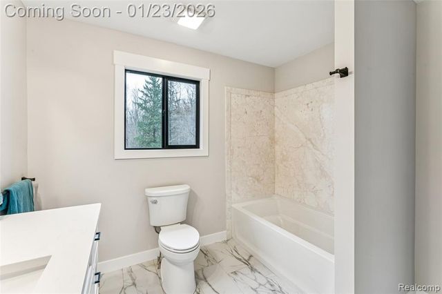 9398 Ortonville Road, Clarkston, MI 48348