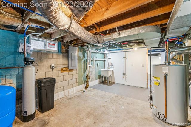 9398 Ortonville Road, Clarkston, MI 48348