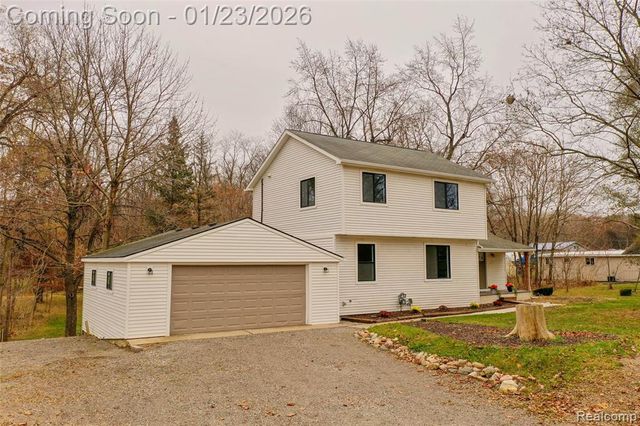 9398 Ortonville Road, Clarkston, MI 48348