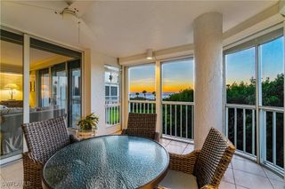 20 Seagate DR 103, Naples, FL 34103