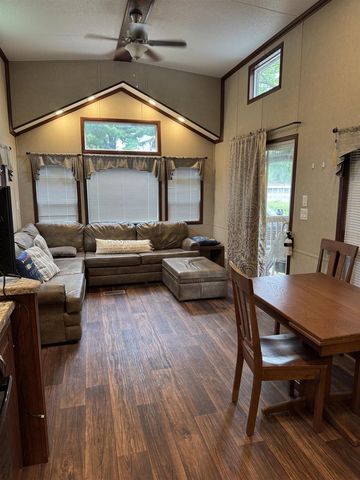 414 Skyline Drive, Edgerton, WI 53534