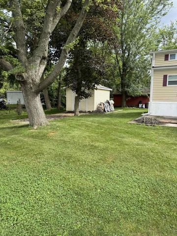 414 Skyline Drive, Edgerton, WI 53534