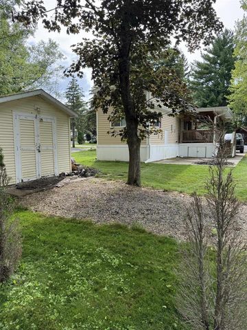 414 Skyline Drive, Edgerton, WI 53534