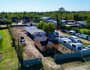 1307 Paul Quinn Street, Houston, TX 77091