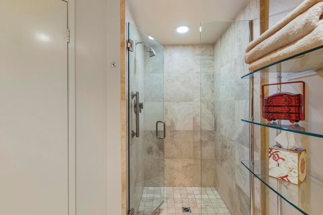 899 Island Drive 402, Rancho Mirage, CA 92270