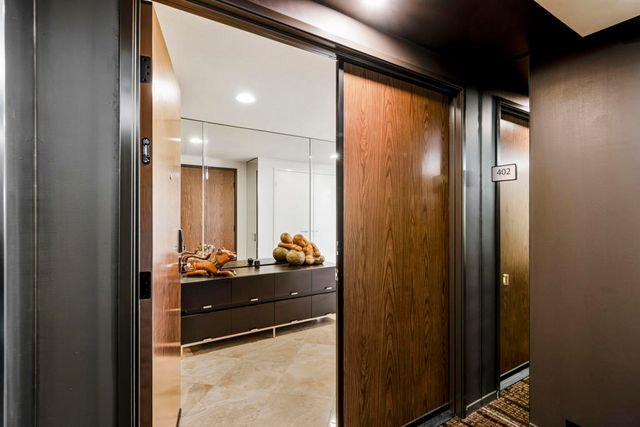 899 Island Drive 402, Rancho Mirage, CA 92270