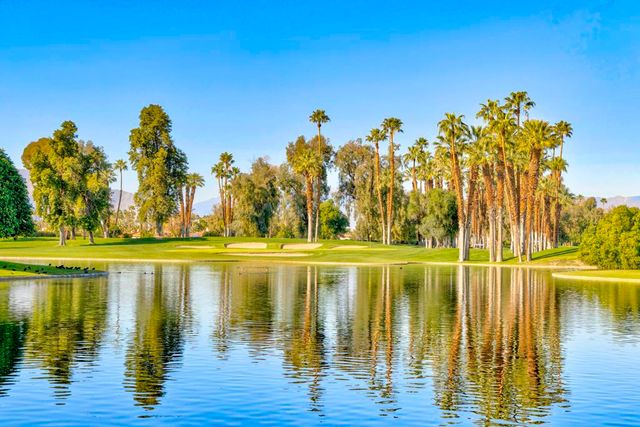 899 Island Drive 402, Rancho Mirage, CA 92270