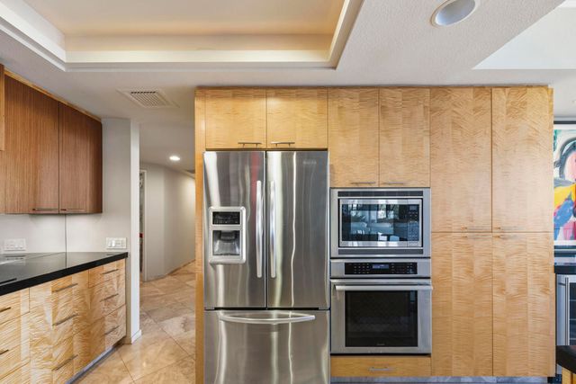 899 Island Drive 402, Rancho Mirage, CA 92270