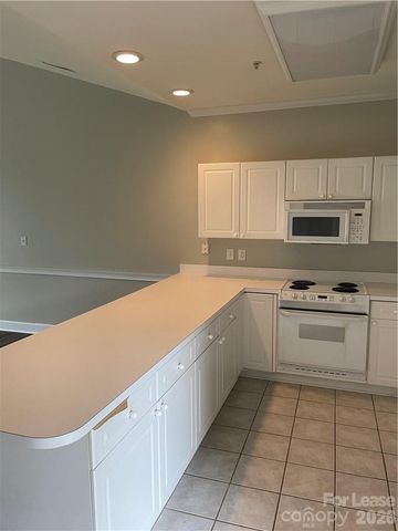 8757 Coralbell Lane, Charlotte, NC 28213