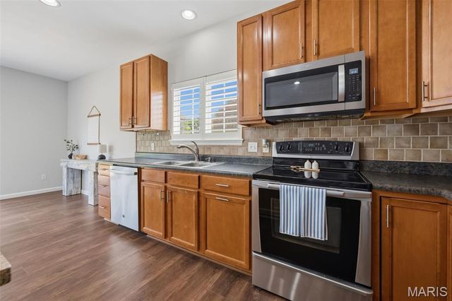19 Milton Brennan Manor Court, Wentzville, MO 63385