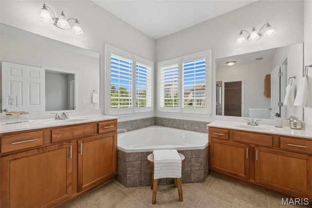 19 Milton Brennan Manor Court, Wentzville, MO 63385